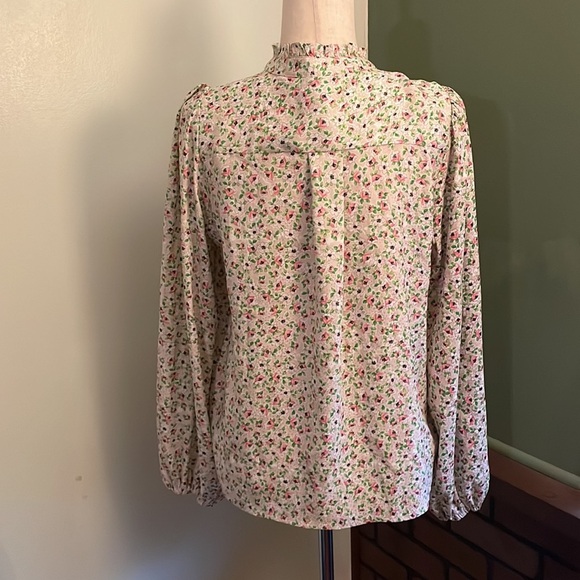 S Cupcakes and Cashmere Blouse C05 6251 - Picture 4 of 6